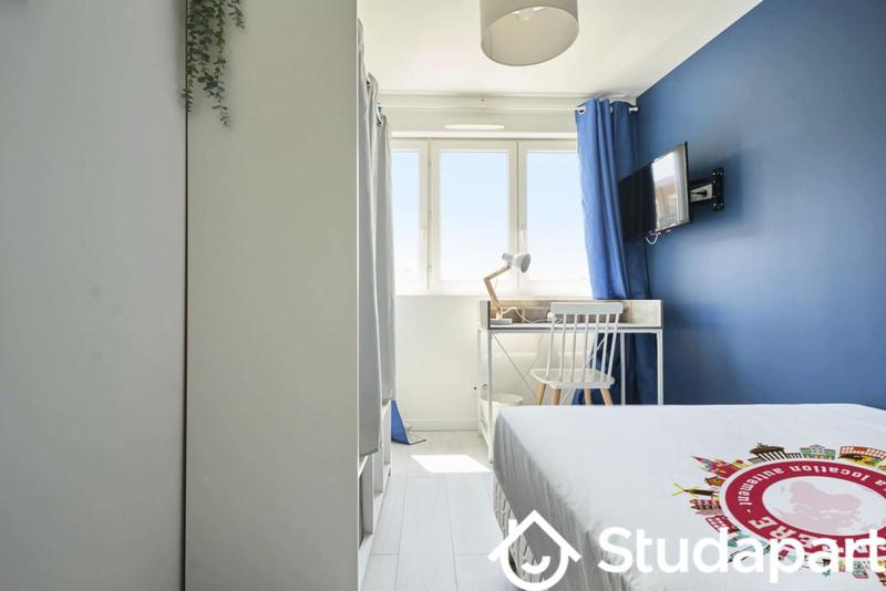 Chambre - 15 m² - 1 pièce