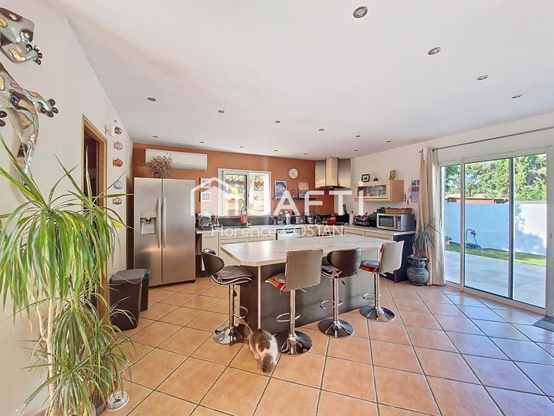 Villa - 160 m² - 6 pièces