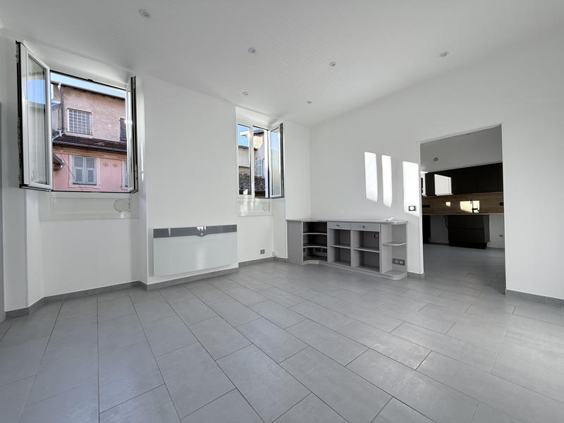 Appartement - 78 m² - 2 pièces