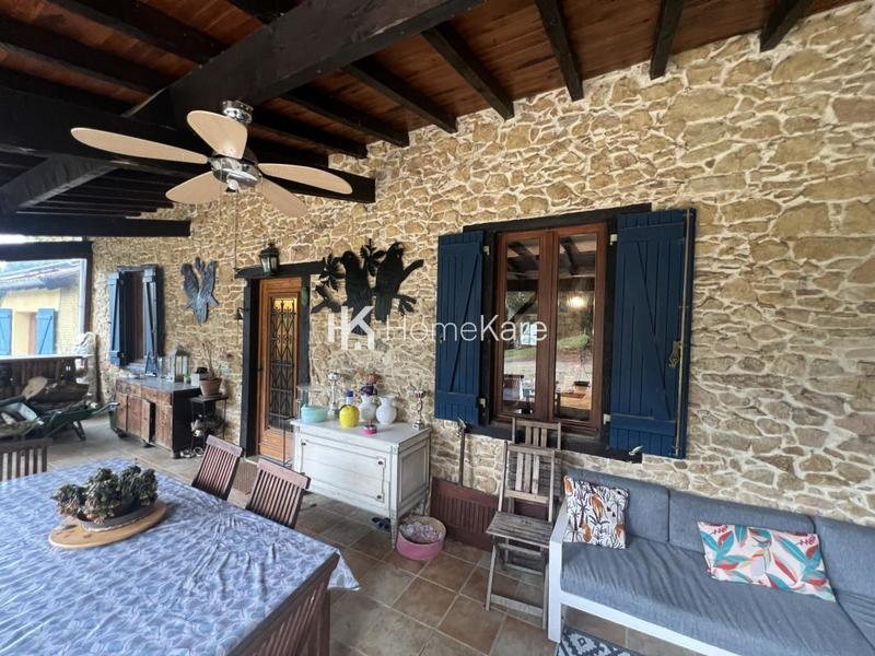 Maison - 350 m² - 10 pièces