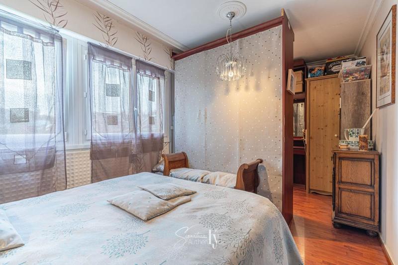 Appartement - 97 m² - 5 pièces