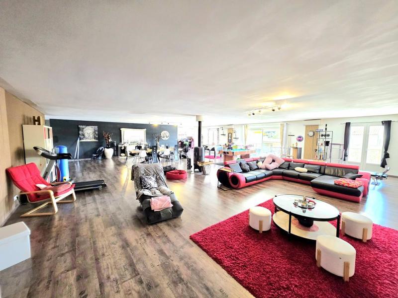 Villa - 390 m² - 12 pièces