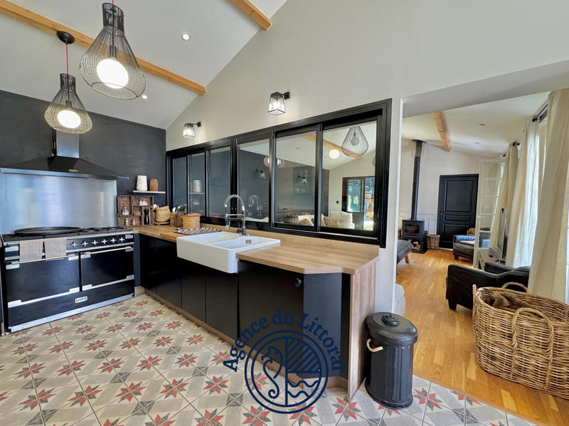 Maison - 166 m² - 6 pièces