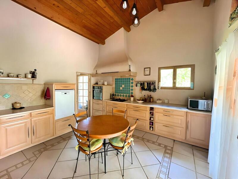 Maison - 170 m² - 5 pièces