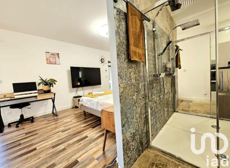 Maison - 336 m² - 8 pièces