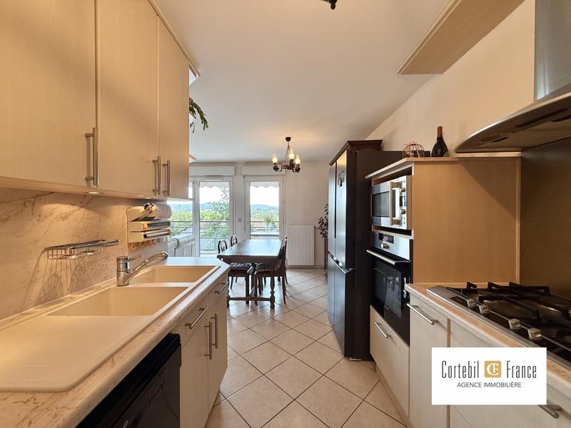 Appartement - 88 m² - 4 pièces