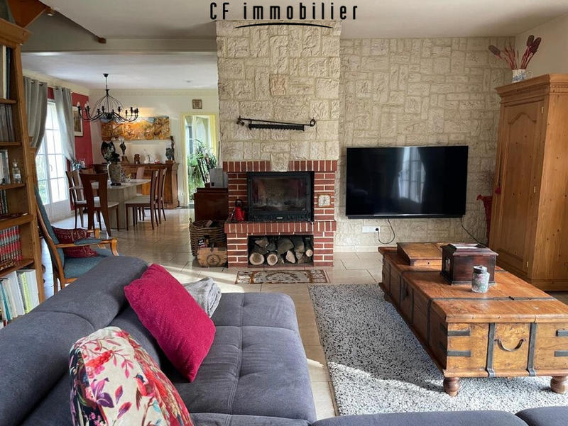 Maison - 210 m² - 7 pièces