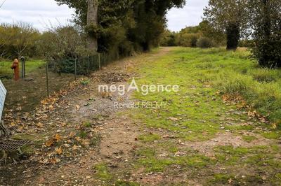 Terrain constructible - 601 m²