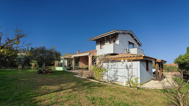 Maison - 155 m² - 7 pièces