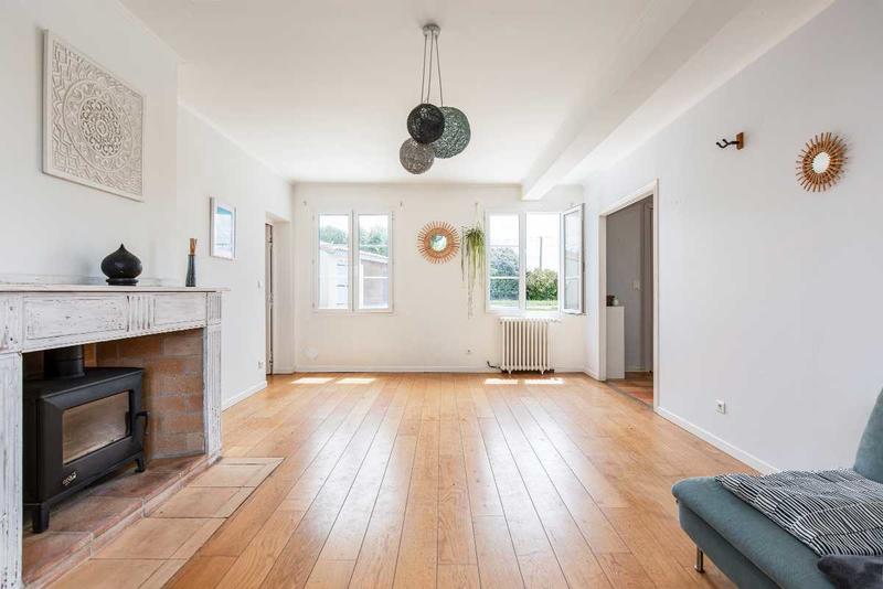 Maison - 180 m² - 7 pièces