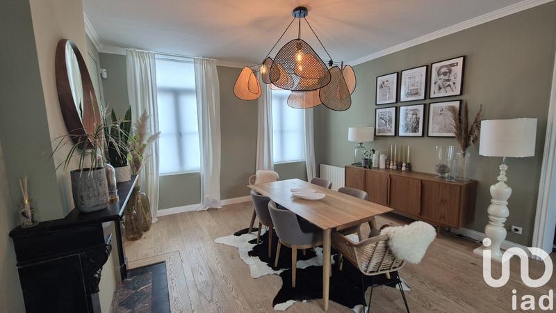 Maison - 253 m² - 9 pièces