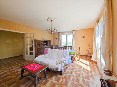 Maison - 166 m² - 5 pièces