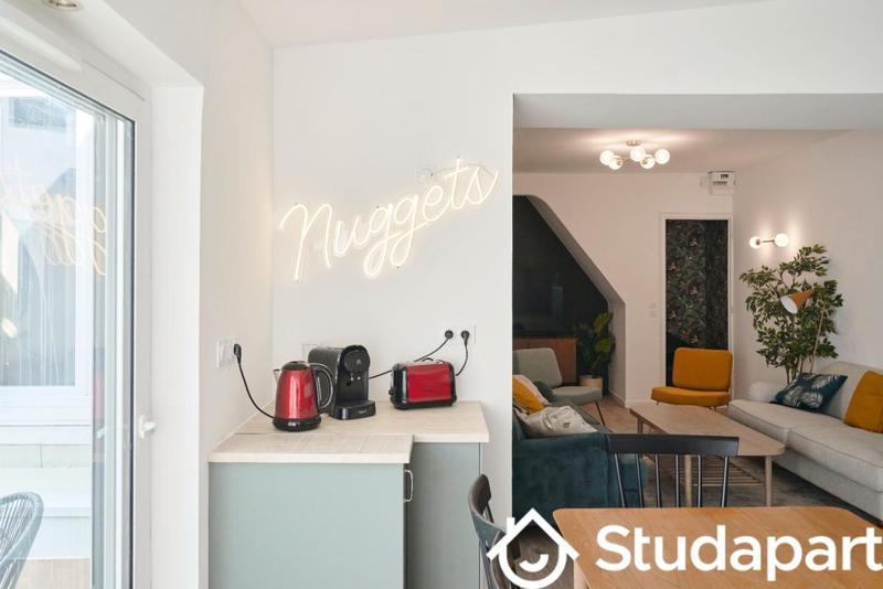 Chambre - 14 m² - 1 pièce