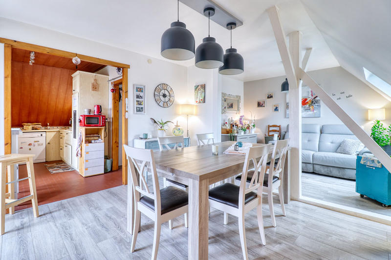 Appartement - 95 m² - 4 pièces