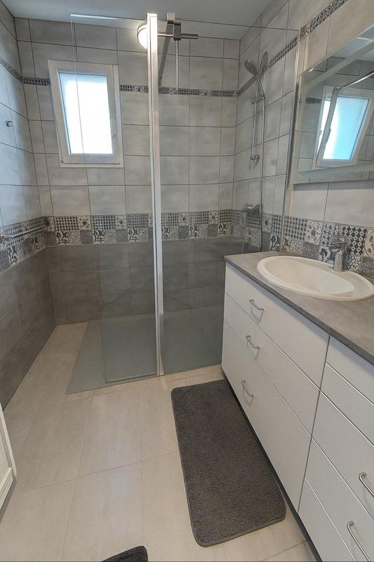 Pavillon - 180 m² - 6 pièces