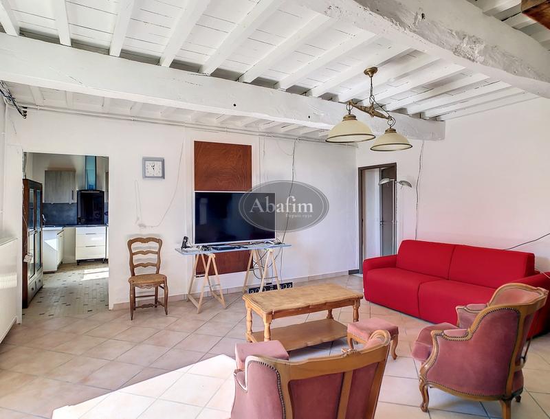 Maison - 218 m² - 7 pièces