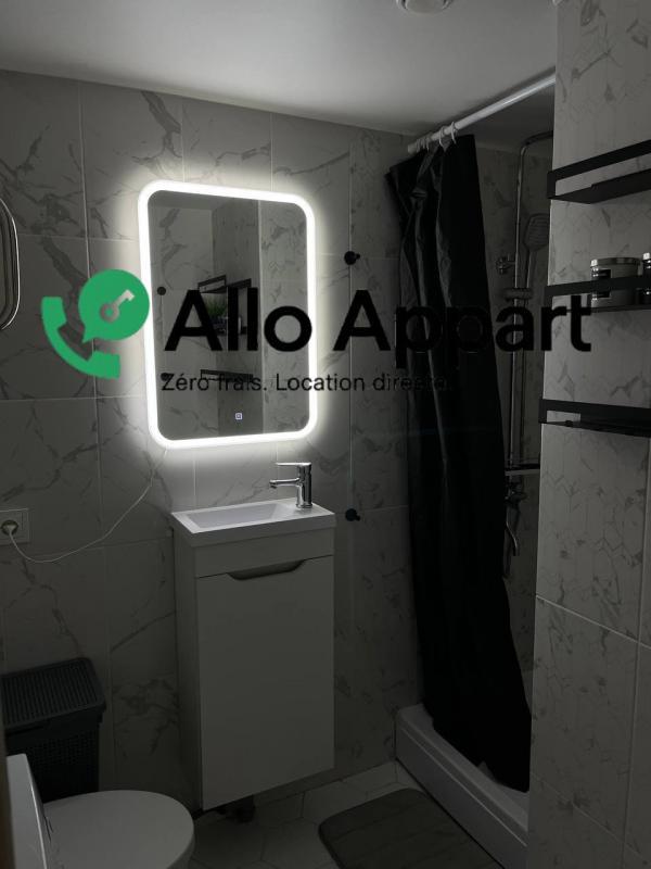 Studio - 30 m² - 1 pièce