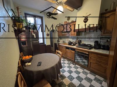 Maison de ville - 104 m² - 5 pièces