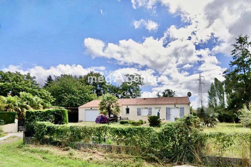 Maison traditionnelle - 103 m² - 6 pièces