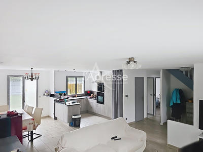 Maison - 108 m² - 6 pièces