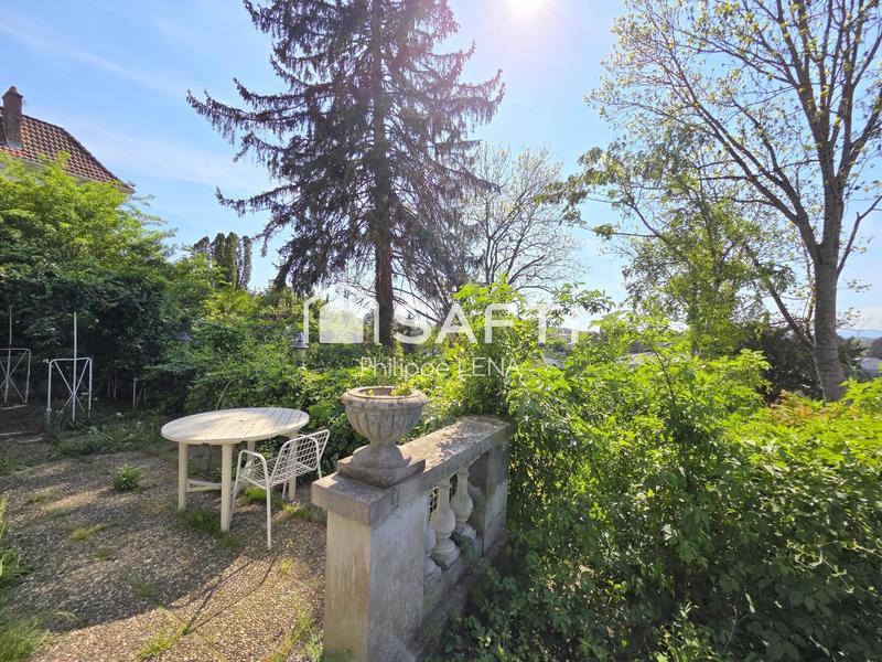 Maison de maîtres - 200 m² - 7 pièces