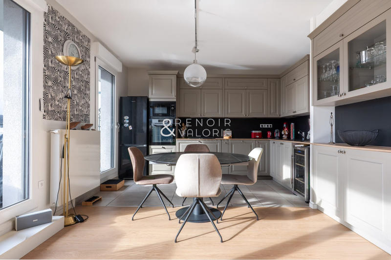 Appartement - 76 m² - 4 pièces