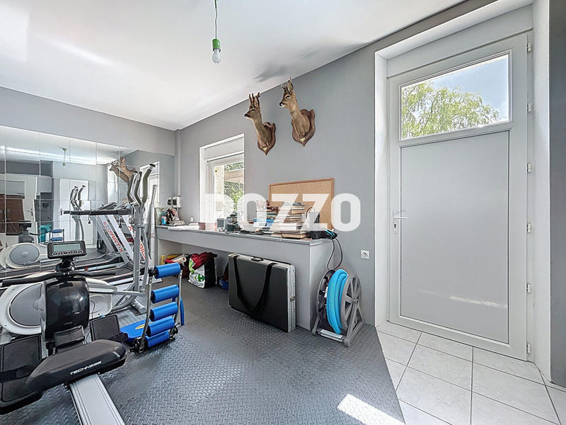 Maison - 285 m² - 7 pièces