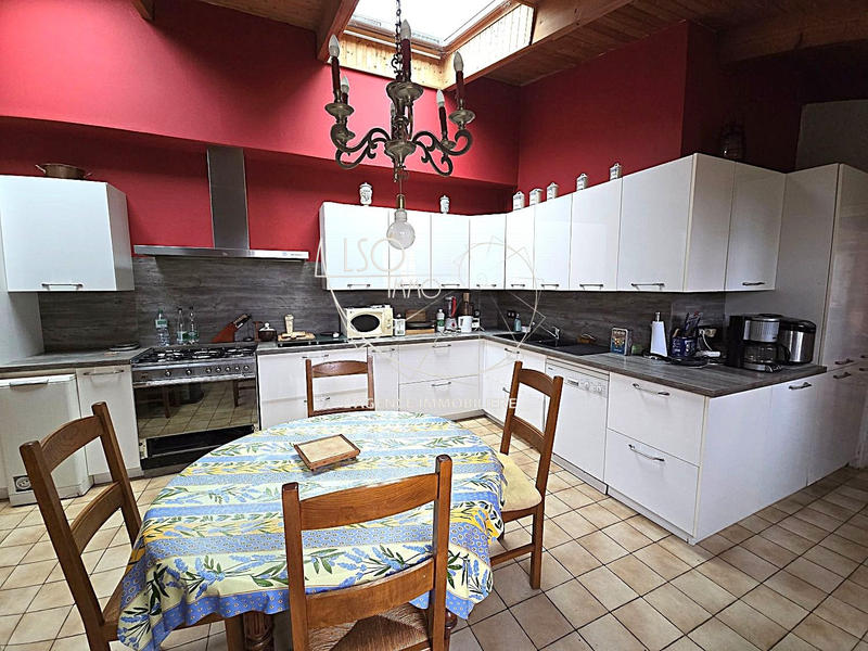 Maison ancienne - 296 m² - 8 pièces