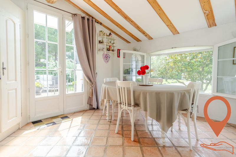 Villa - 182 m² - 9 pièces