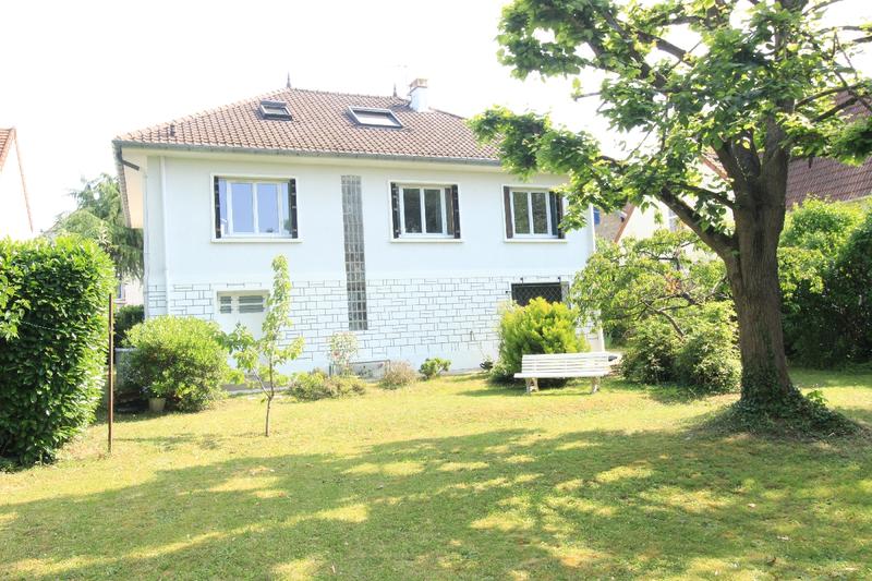 Maison - 135 m² - 6 pièces