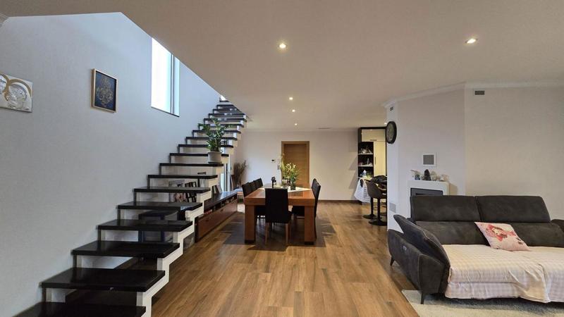 Villa - 130 m² - 5 pièces