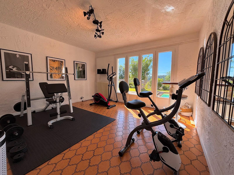 Maison - 142 m² - 6 pièces