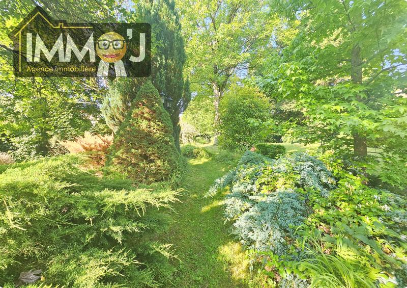 Maison - 138 m² - 6 pièces