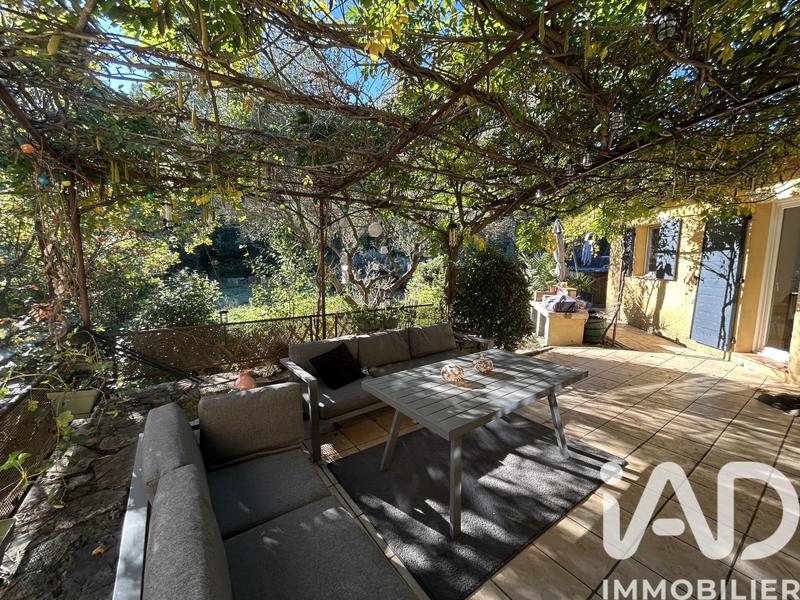 Maison - 160 m² - 6 pièces