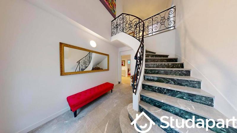 Chambre - 11 m² - 1 pièce