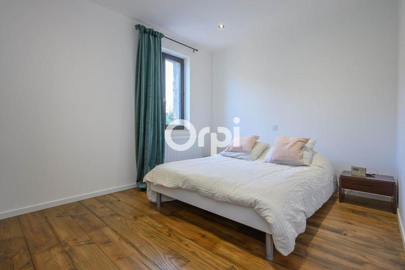 Maison - 225 m² - 6 pièces