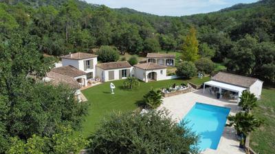 Villa - 187 m² - 5 pièces