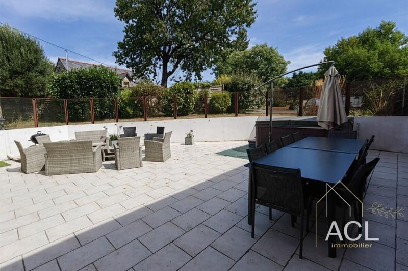 Propriété - 423 m² - 19 pièces