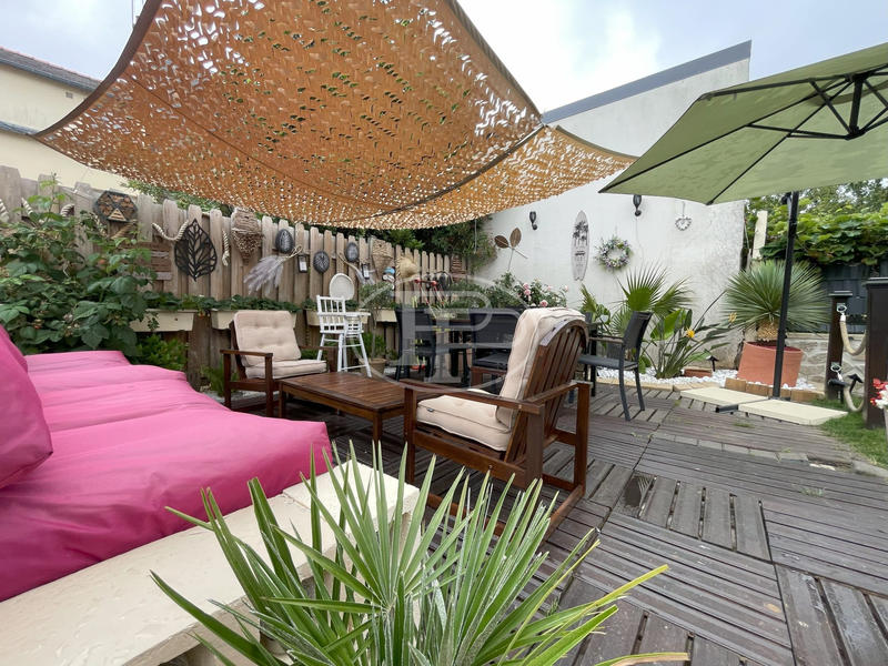 Maison contemporaine - 167 m² - 5 pièces