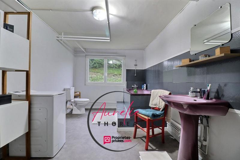 Maison - 224 m² - 7 pièces