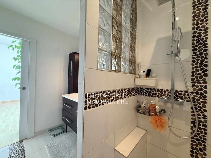 Maison - 172 m² - 6 pièces