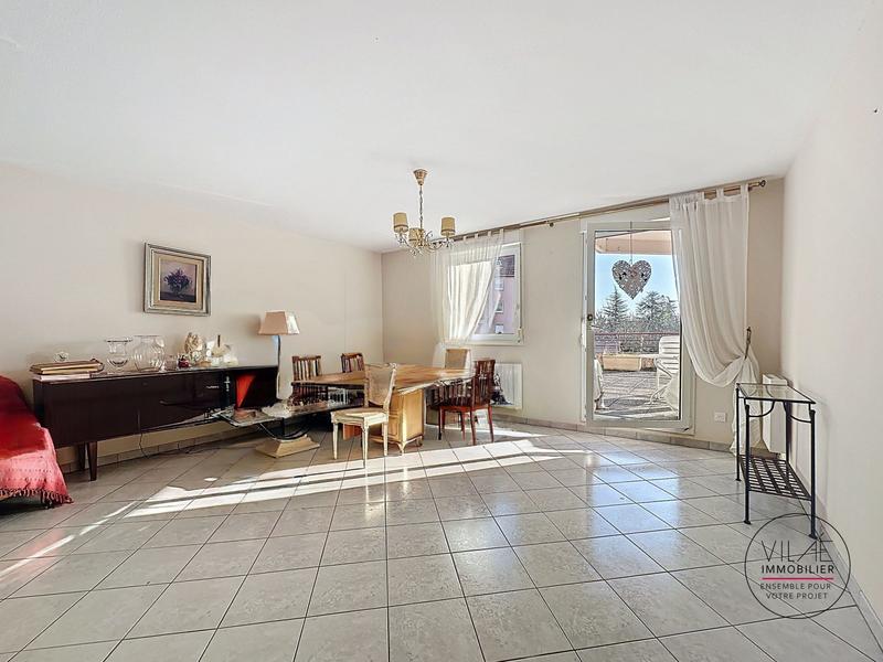 Appartement - 81 m² - 4 pièces