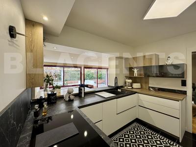 Appartement - 139 m² - 4 pièces