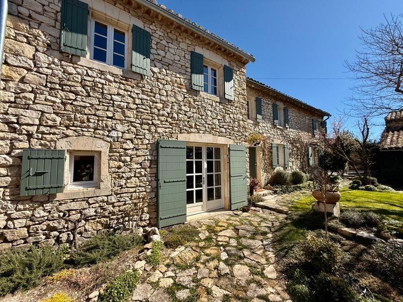 Mas - 180 m² - 6 pièces