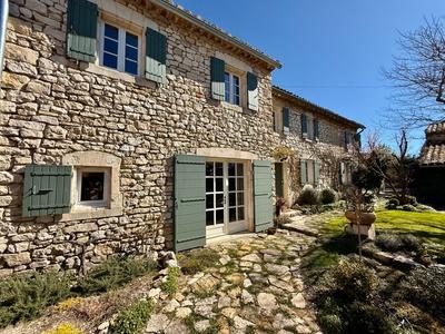 Mas - 180 m² - 6 pièces