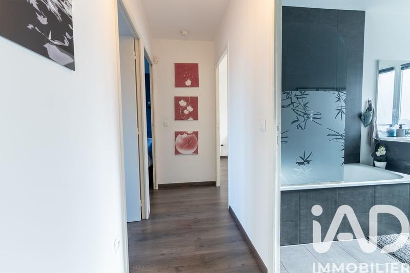Maison - 93 m² - 4 pièces
