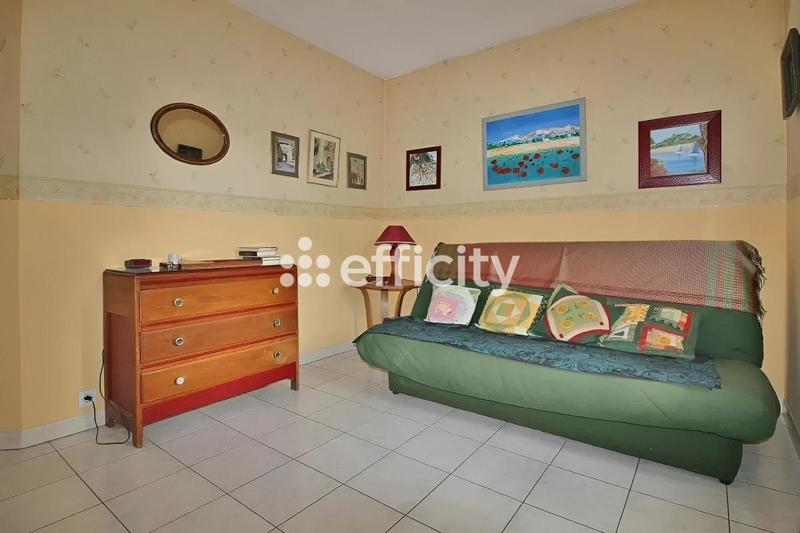 Maison - 137 m² - 6 pièces