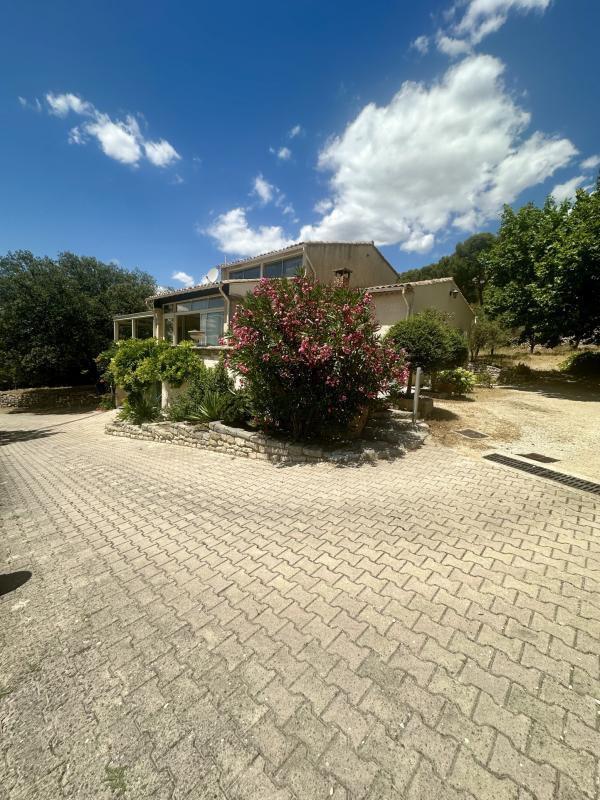 Villa - 185 m² - 7 pièces