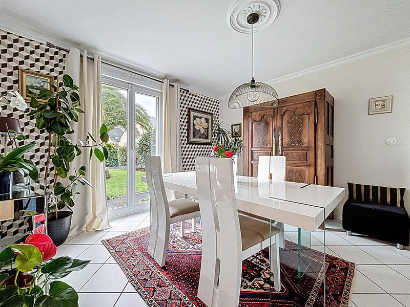 Maison - 110 m² - 6 pièces