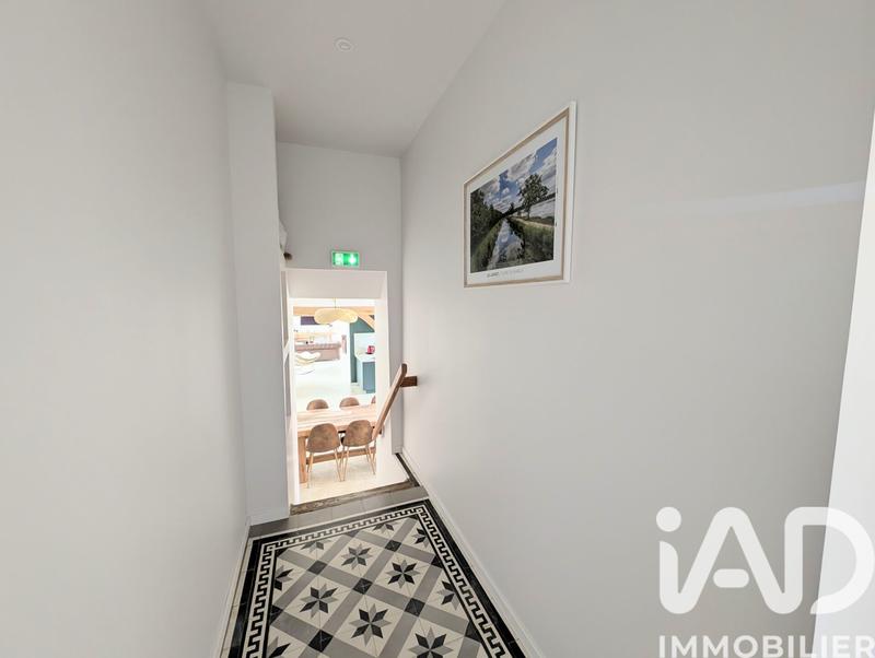 Maison - 370 m² - 6 pièces